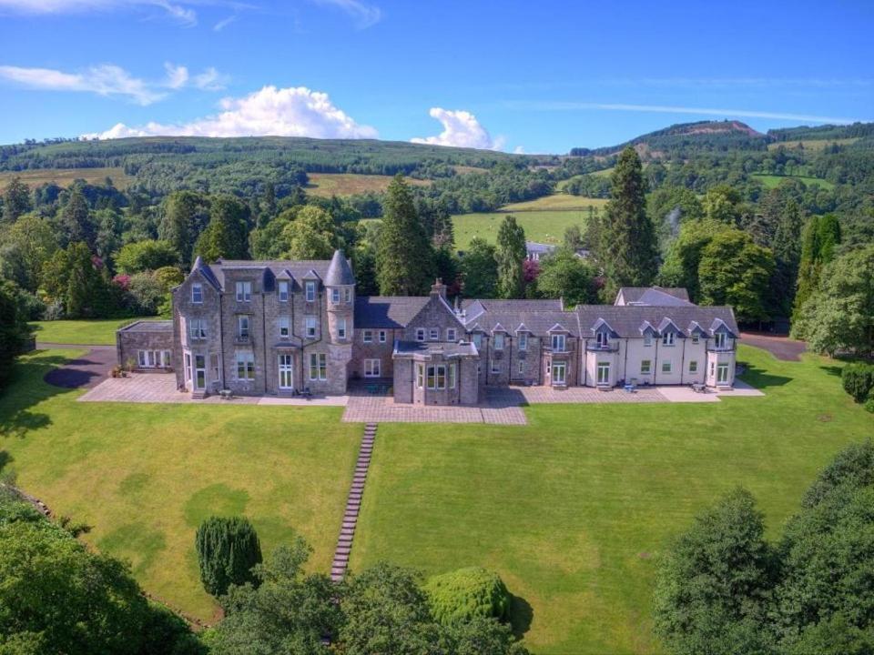 ルスLomond Castle Penthouseアパートメント エクステリア 写真