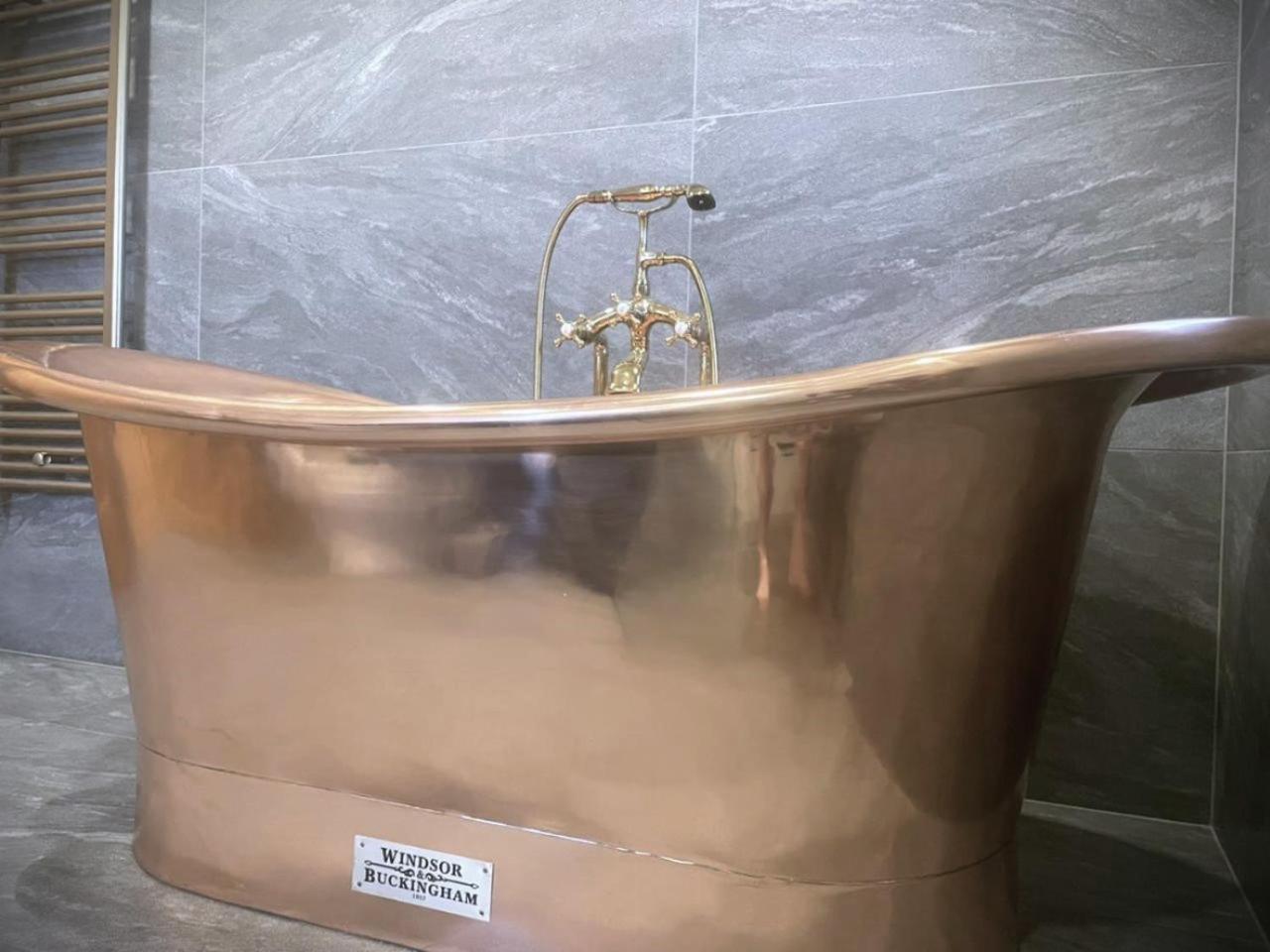 ルスLomond Castle Penthouseアパートメント エクステリア 写真