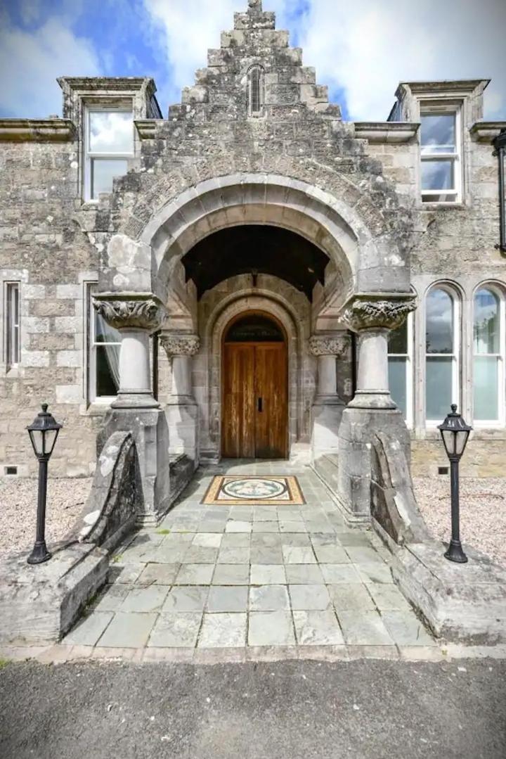 ルスLomond Castle Penthouseアパートメント エクステリア 写真